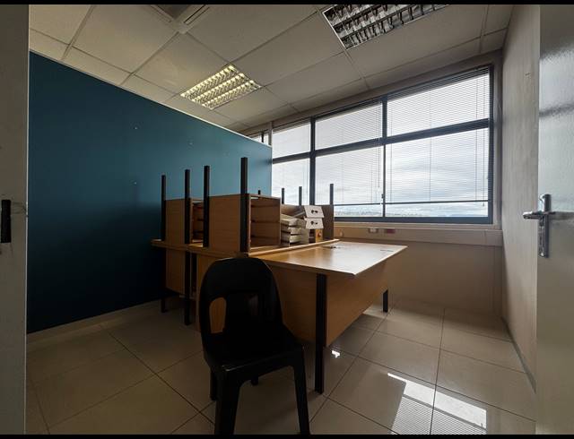 150M² OFFICE TO LET IN SHERWOOD